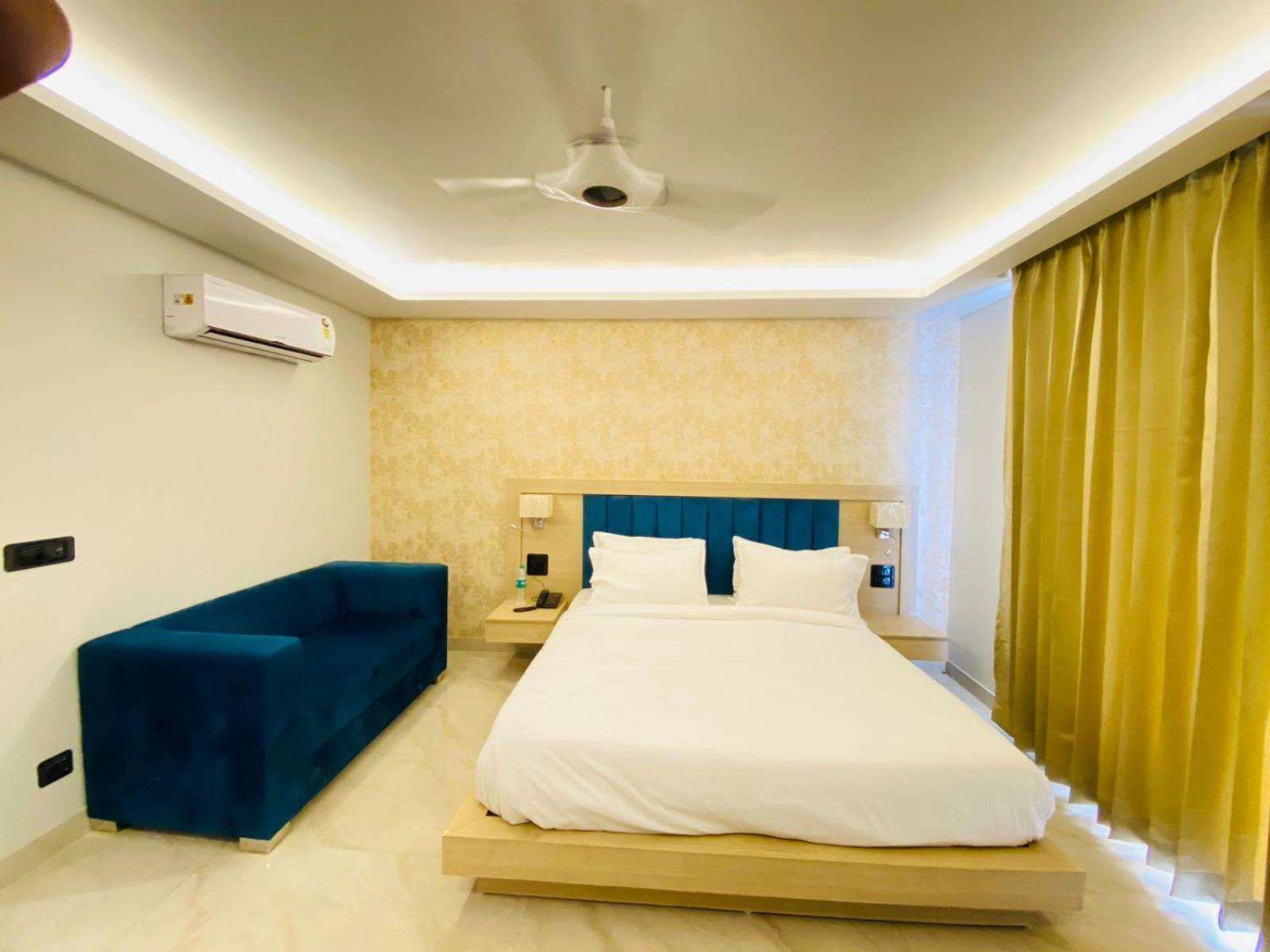 Hotel Holiday Grand Greater Noida Zewnętrze zdjęcie