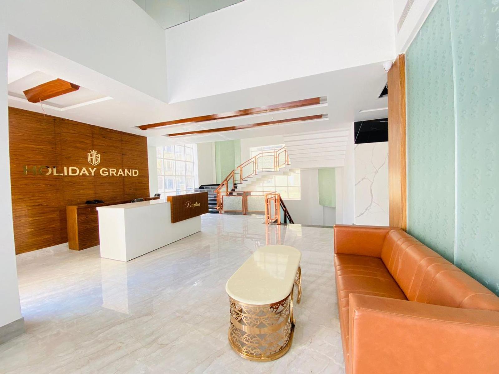 Hotel Holiday Grand Greater Noida Zewnętrze zdjęcie