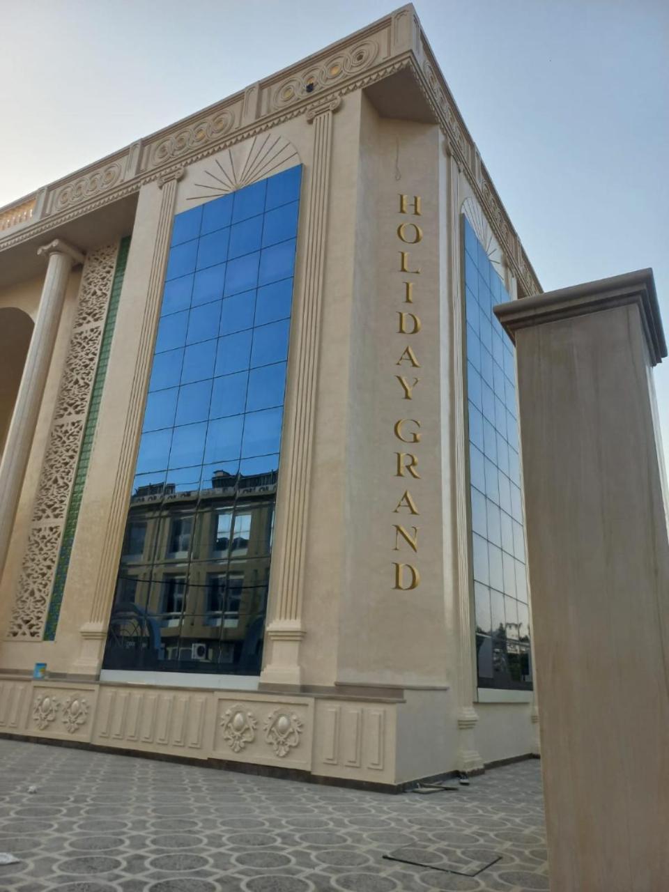 Hotel Holiday Grand Greater Noida Zewnętrze zdjęcie